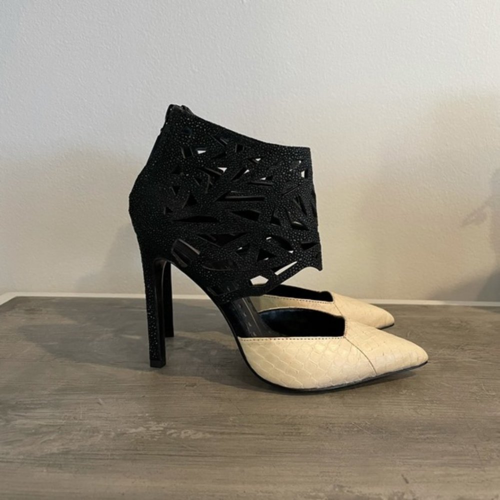 Dolce Vita Kadyn Caged Pumps